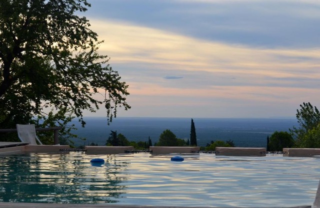 LAS JARILLAS Hostería & Bodega