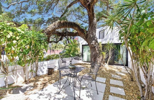 Las Olas Hammocks Unit 4 By PMI