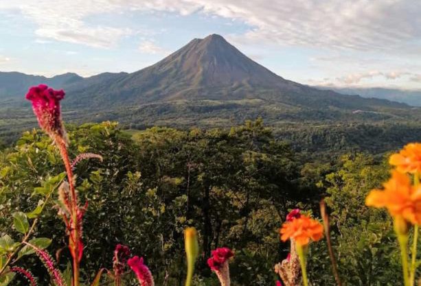 Las Pavitas Arenal Suites