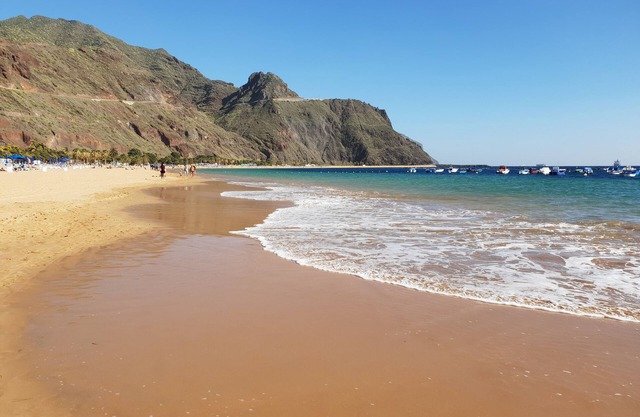 Las Teresitas Apartment, ocean & mountain view