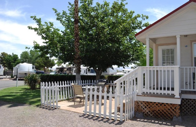 Las Vegas Camping Resort Cabin 2