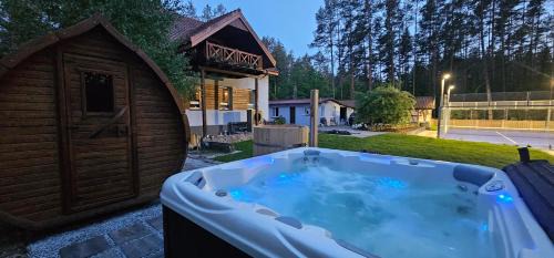 Las Warmegas - Luksusowy Dom Rozrywki z Jacuzzi,Sauna,Padel