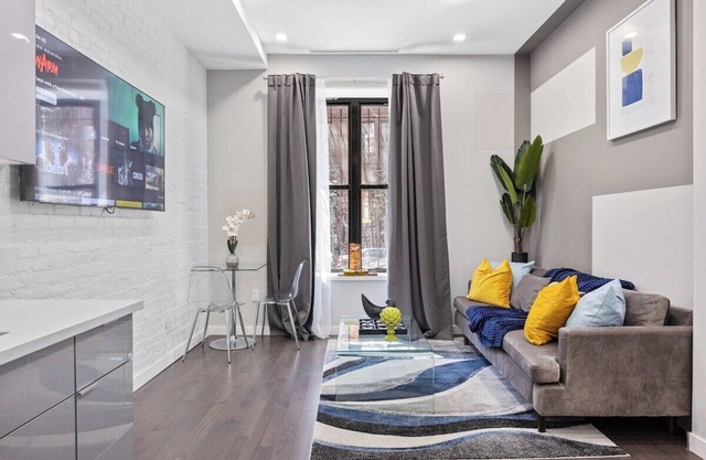 Last Min Sale: Near Times Sq, Metro, Tourist Fave