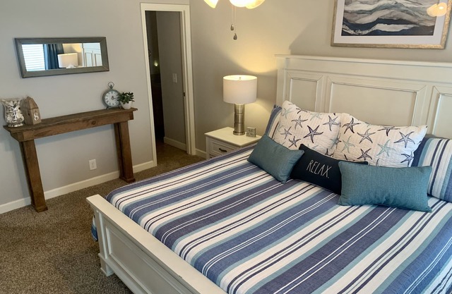 Last minute winter availability! Come relax! Condo with everything you need!