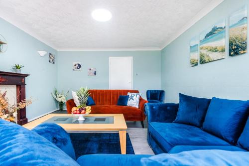 Laurel House Contractors Relocators Families Free Parking