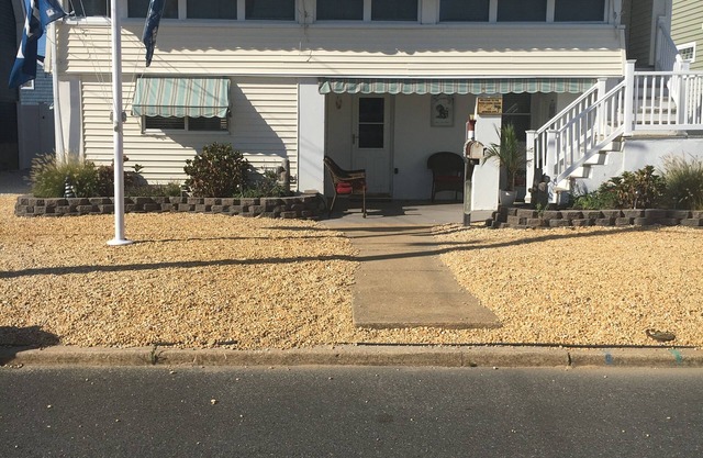 LAVALLETTE SHORE HOUSE 7Bedrooms.POOL available June 21-28 and July 12-19