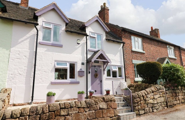 LAVENDER COTTAGE, with a garden in Stanton By Dale, Derbyshire