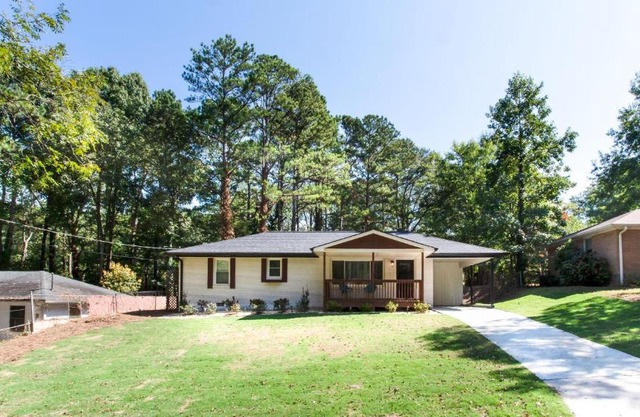 Lavish Living - 8 mins from Braves Stadium w/King