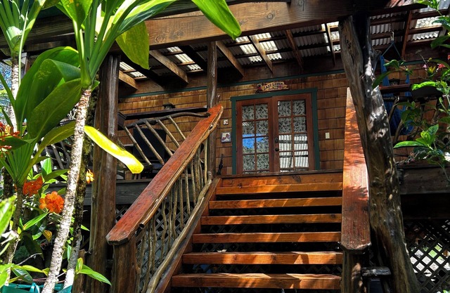 Lazy Lehua Cottage