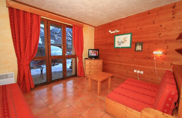 Le Barlèt:2/3 pers Hameau des Chazals Nevache Hautes Alpes