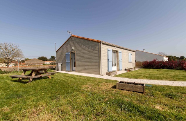 "le chalet vendéen" small house available all year round for one or more nights