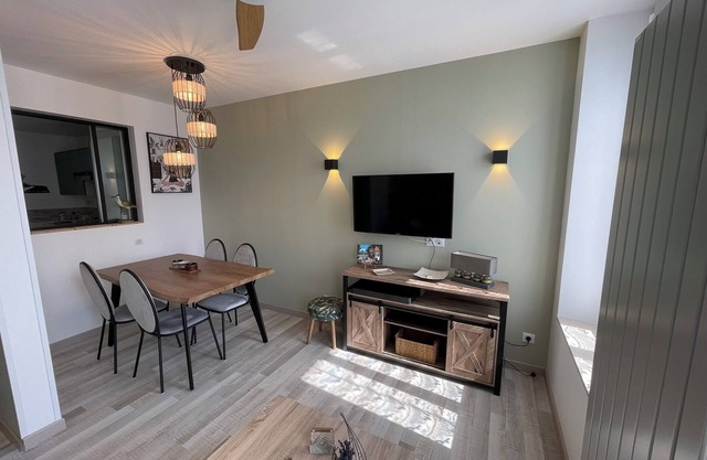 Le Colibri -Country house in the heart of a quiet little village (1h from Paris)