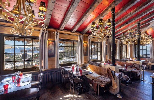 Le Coucou Hotel & Restaurant