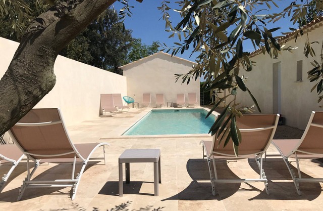 Le Mazet des Lauriers in Uzès - Gîte with Jacuzzi