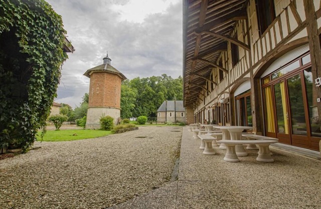 Le Gîte du Château 1 - CRESPY LE NEUF