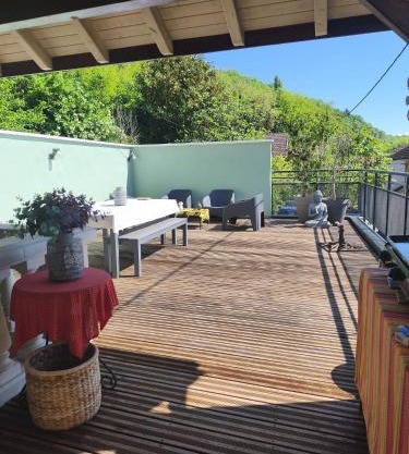 Le Kalora, Maison avec terrasse entre lacs et montagnes
