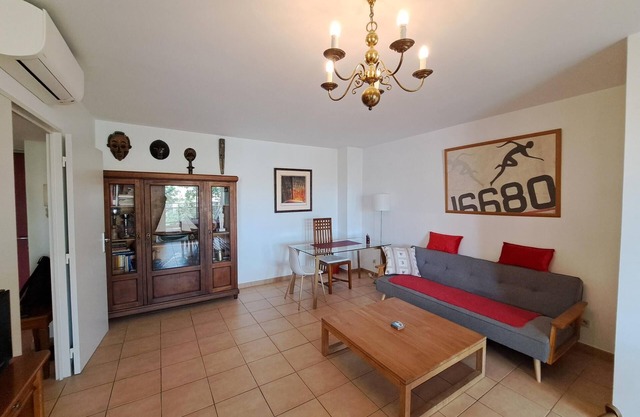 "Le Majestic" Very large T2 Clim & Fibre 5 min from St Roch station downtown