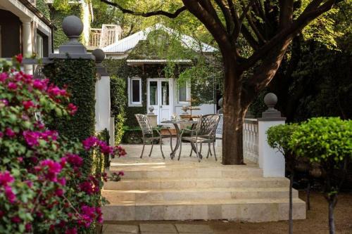 Le Manoir Boutique Estate