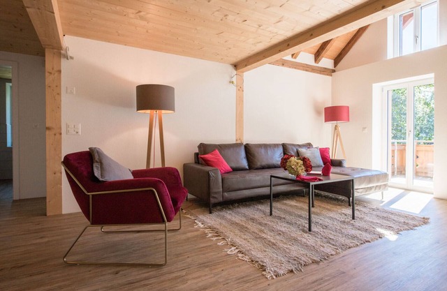 Le Manoir Penthouse - spacious, new and central location
