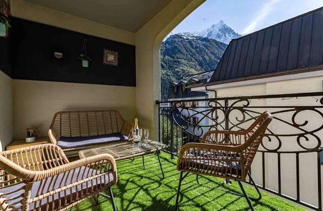 Le Paradis 25 Apartment - an apartment that sleeps 6 guests in 3 bedrooms