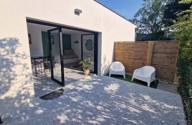Le Patio : studio avec extérieur