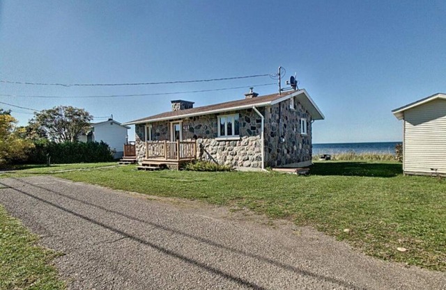 Le petit chalet de pierres