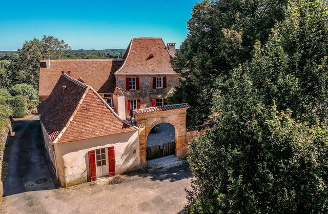 Le Petit Cour - Three Bedroom Villa, Sleeps 6