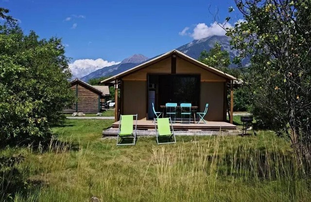 Le Petit Liou Sites & Paysages * - Cabin Hivernet Insolite Premium 3 bedrooms with toilets for 6 people