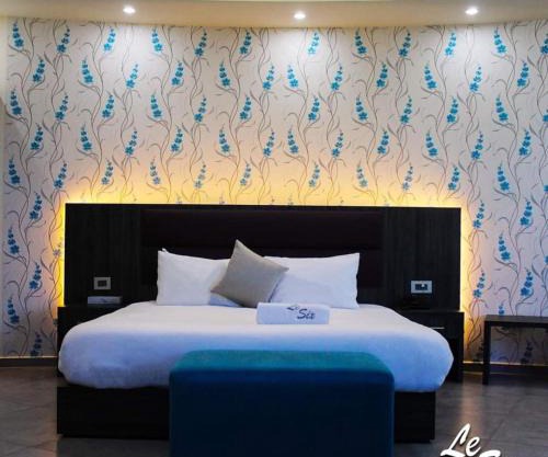 Le Six Hotel And Resort
