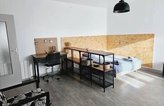 Le Studio de Max : Terrasse et Parking