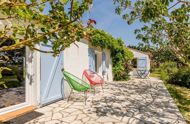 Le Terre Mer - Three Bedroom House, Sleeps 6