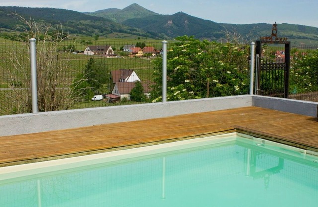 Le Zell: House in the vineyard - Garden and private pool