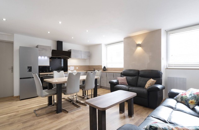 Léandro : Charming 2 bedroom flat in the centre of Vittel