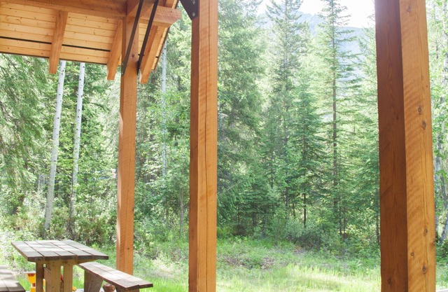 Leave your cares behind and come adventure in the Rocky Mountains. Book today!