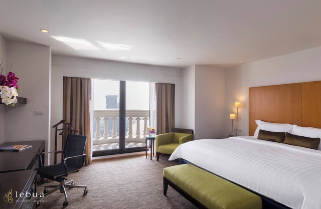 lebua Suite River View With Breakfast