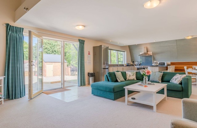 Ledge View - sleeps 6 guests in 3 bedrooms