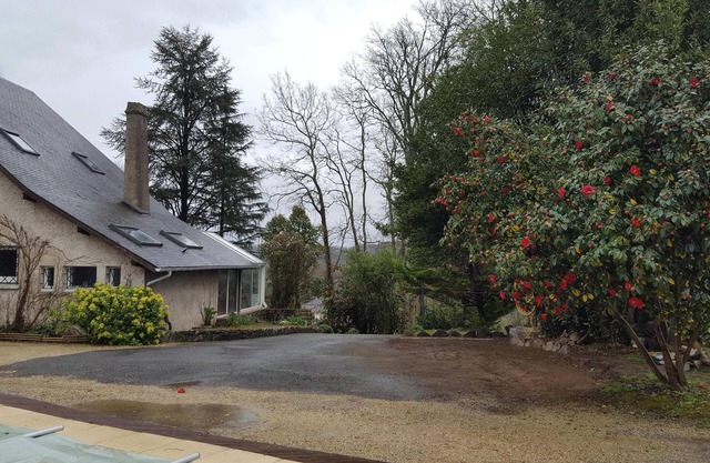 Lee: Big villa quiet close to Pau and Lourdes