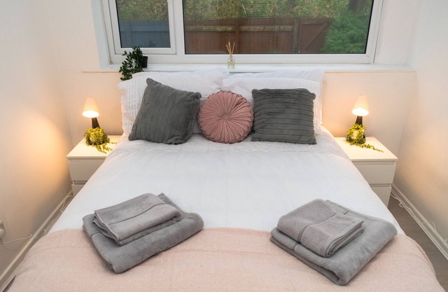 Leeds Lodge - 3 Bedroom House in Leeds