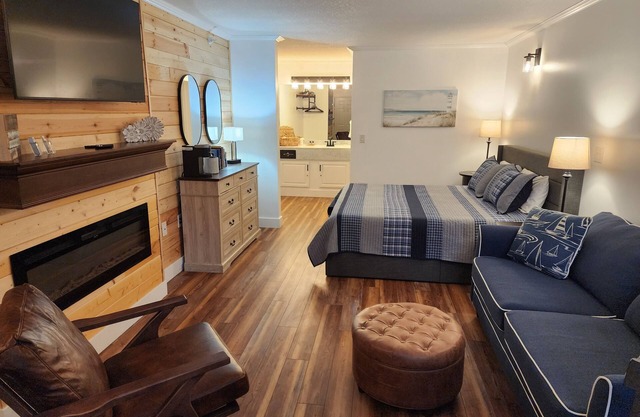 Legend #205 - Newly Renovated Condo in the Heart of Shanty Creek Resort!