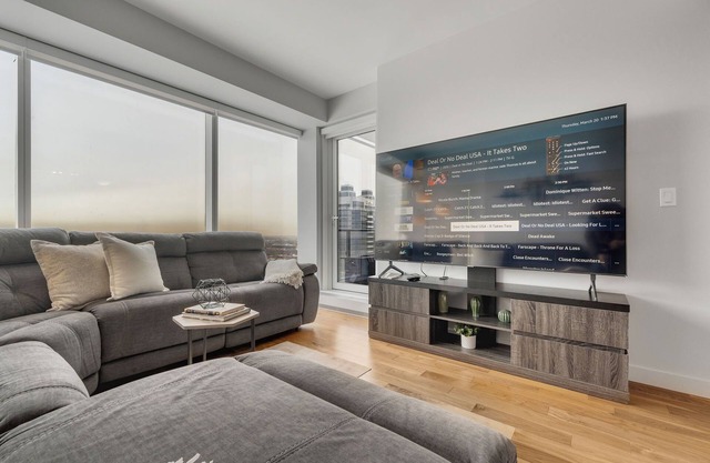 Legends - Executive Suite, Luxury Amenities, Pool