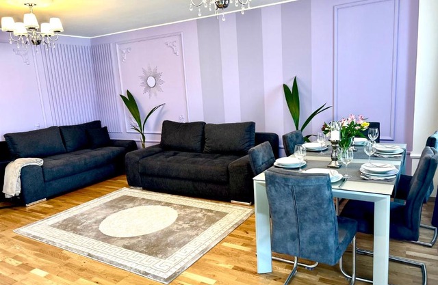 Leon Art Apartment