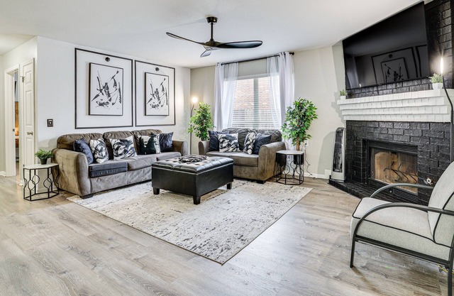 Leon Valley Home Near SeaWorld & Aquarium!