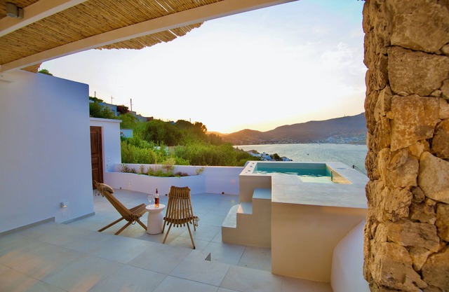 Leros Seaview with Jacuzzi