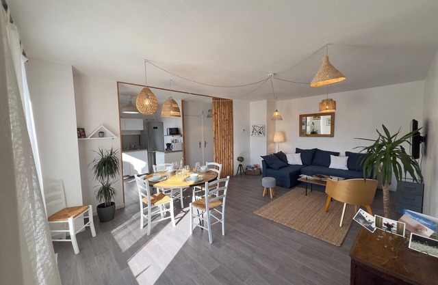 Les Alpines 70m2 apartment near the funicular