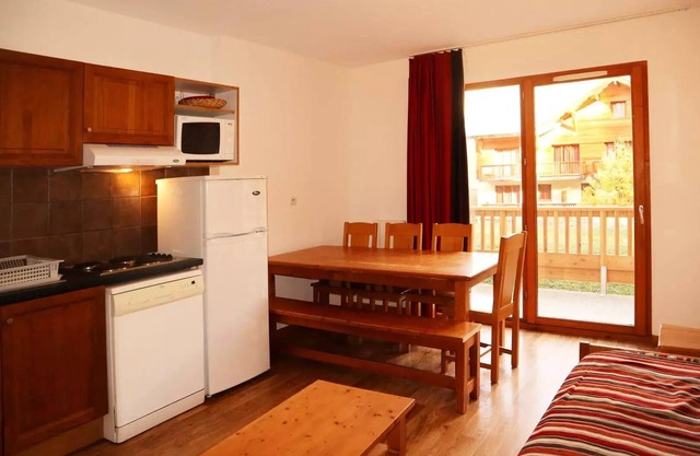 Les Chalets De Bois Mean - Large 3 room apartment for 8 people Les Orres 1800