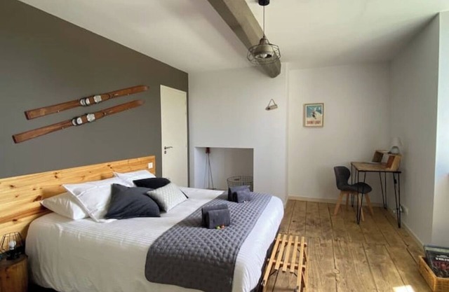 Les Chambres des 3 Chouettes - Pyrenees Room