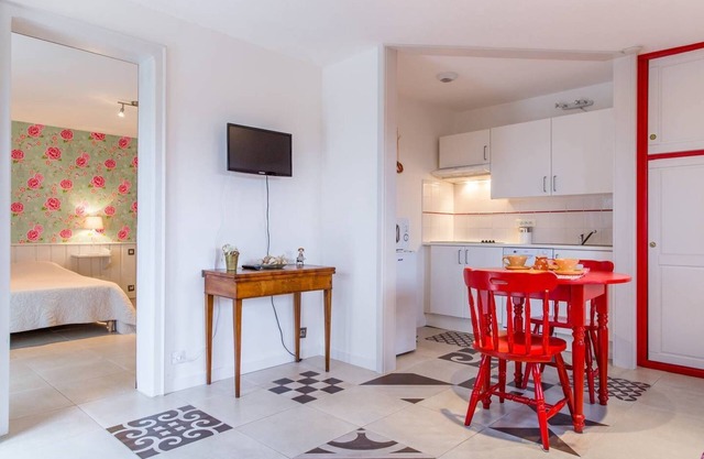 LES LOUTRES route du vin 2 rooms Meyer family ground floor apartment