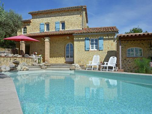 Les Mages Pool & Garrigue