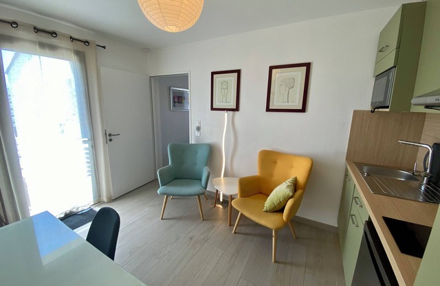 Les Sables/Olonne T2 apartment with garden, 10 min from beaches and center.