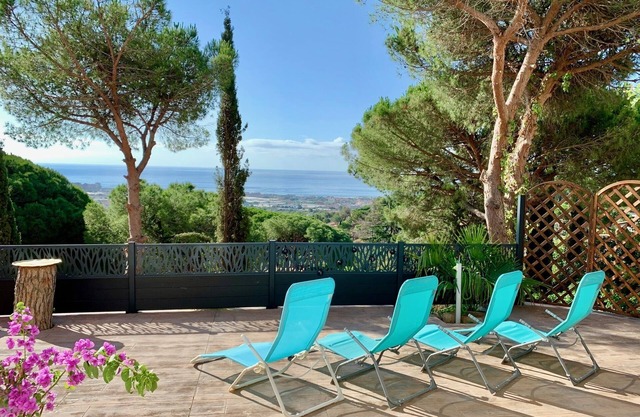 Les Terrasses de la Cisa, 20kms from Barcelona, in Premià de Dalt